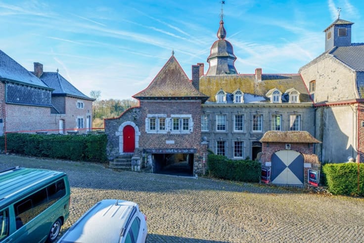 Petit Chateau de la Rose 